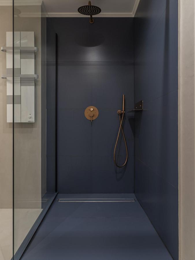 The Blue Suite On Champs Elysees Avenue Paris Dış mekan fotoğraf