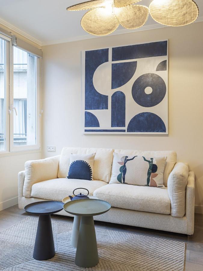 The Blue Suite On Champs Elysees Avenue Paris Dış mekan fotoğraf
