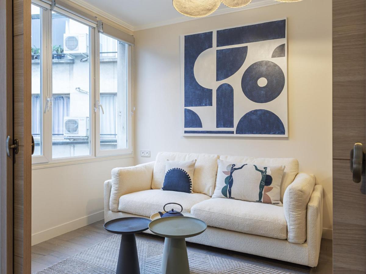 The Blue Suite On Champs Elysees Avenue Paris Dış mekan fotoğraf
